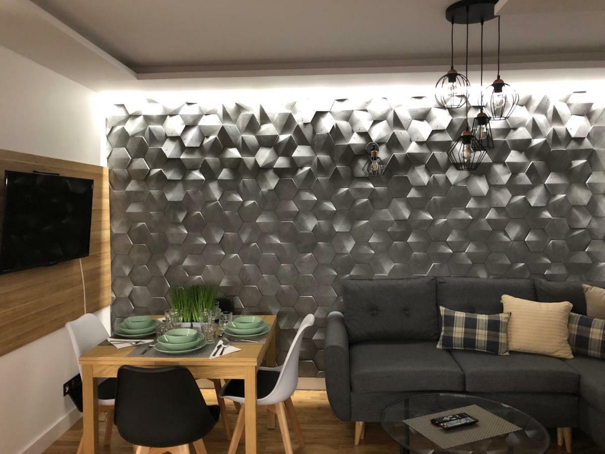 Family & Business Sauna Apartments Rynek Centrum Downtown - 2 Bedroom With Private Sauna, Balcony, Parking Kielce Exterior foto